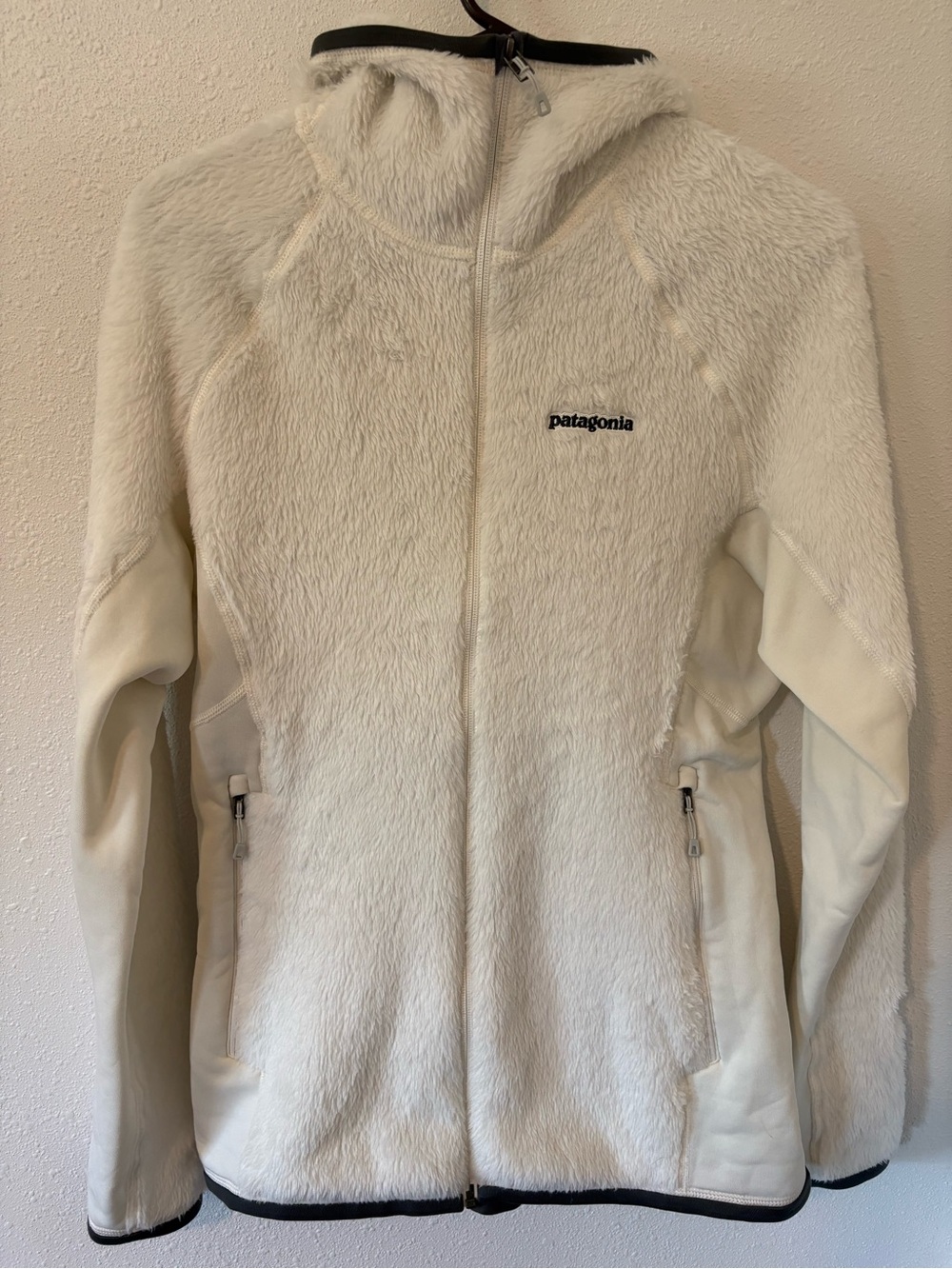 Patagonia Women’s R3 Hooded Jacket